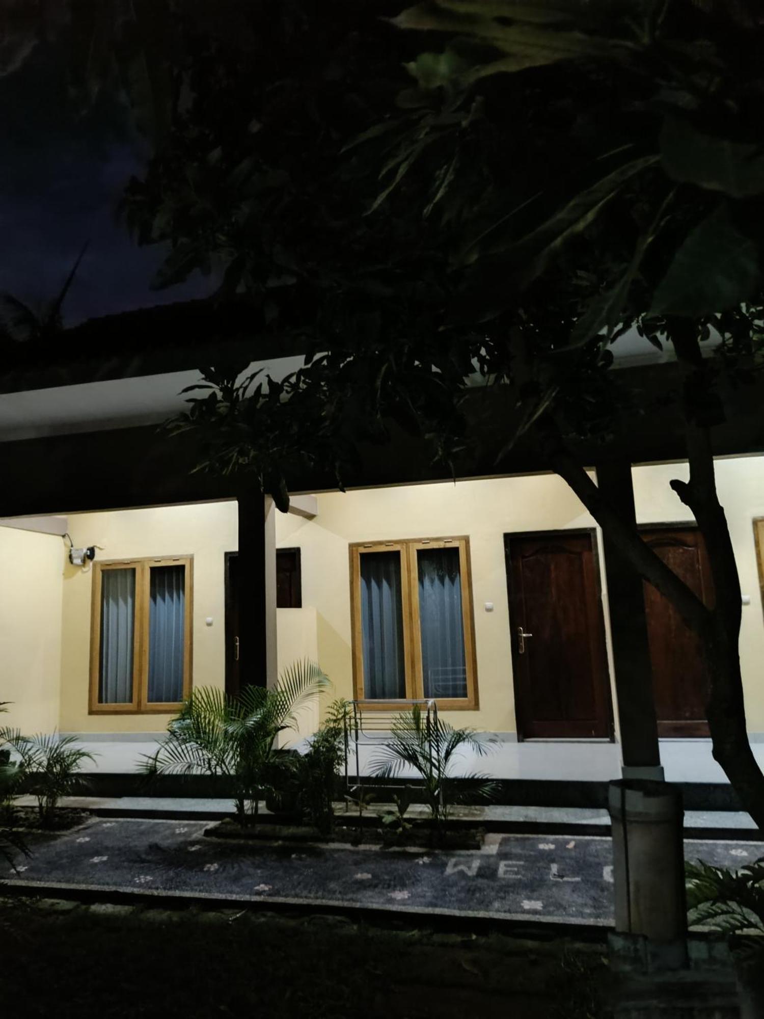 Honey Home Kuta  Extérieur photo