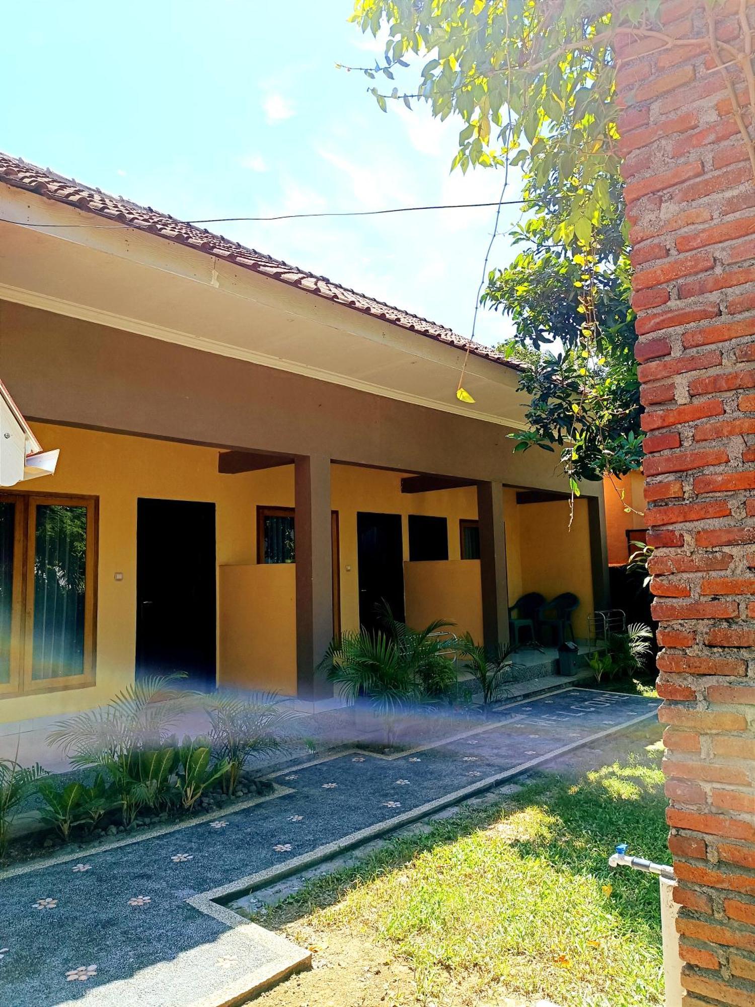 Honey Home Kuta  Extérieur photo